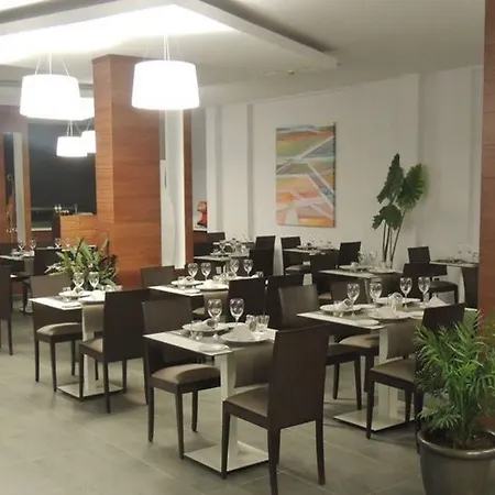 德尔马尔公寓 公寓式酒店